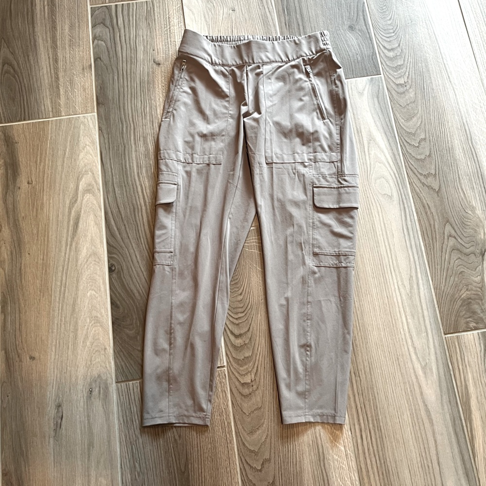 Athleta Light Grey Cargo Joggers, Size: 6P